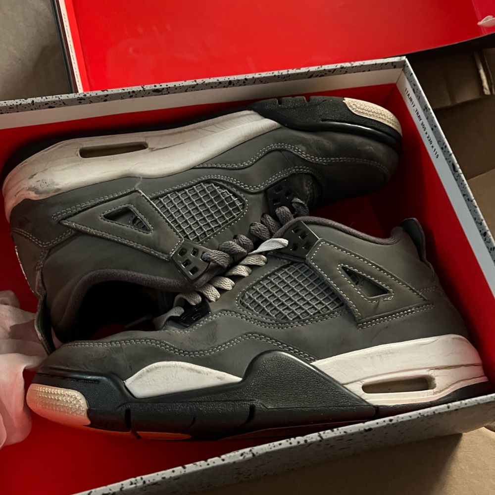 Air Jordan 4 Retro ‘Cool Grey’ 2019